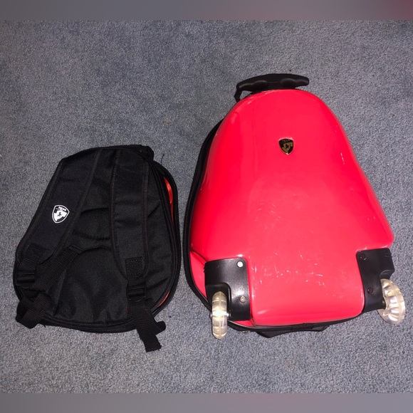 Red Ladybug matching suitcase and backpack - Picture 4 of 5